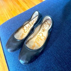 Sam Edelman black flats